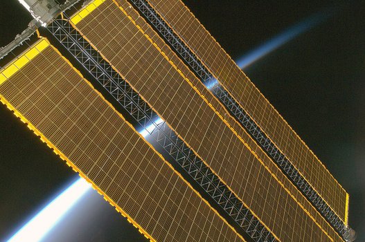 Солнечные батареи на МКС