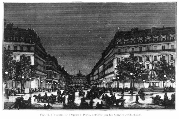 Площадь Оперы в Париже, освещенная лампами Яблочкова