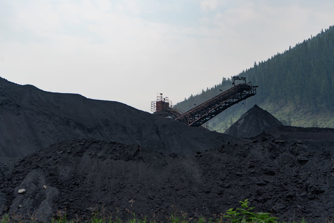 Добыча угля в Канаде. Источник изображения: pexels.com